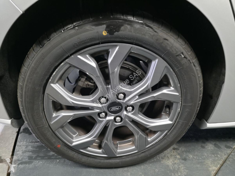 Véhicule utilitaire Ford FOCUS 1.0 EcoBoost...