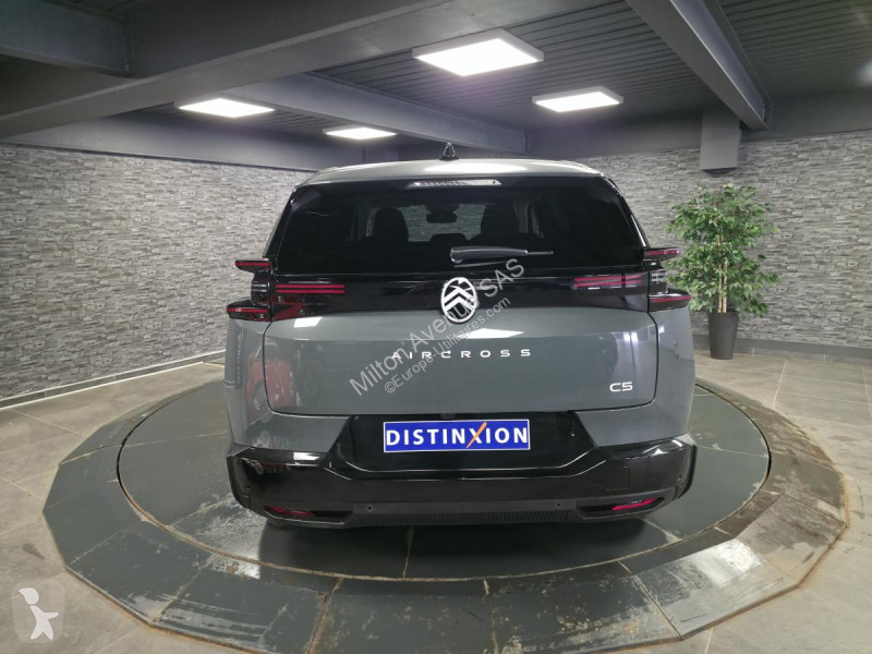 Véhicule utilitaire Citroën C5 AIRCROSS 1.2i...