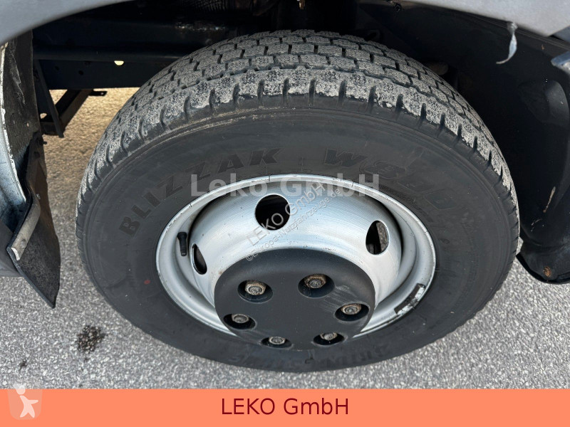 Samochód dostawczy Iveco 35C13 Mit Relec Froid...