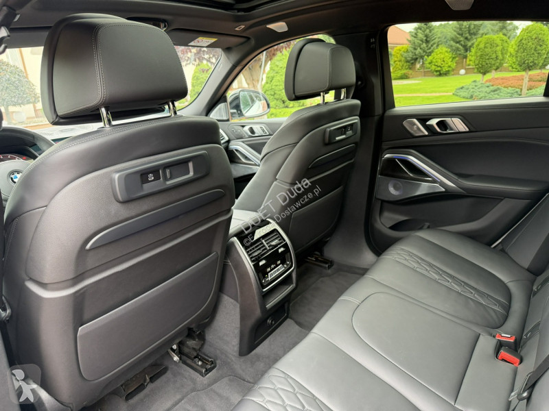 Samochód dostawczy BMW X6
