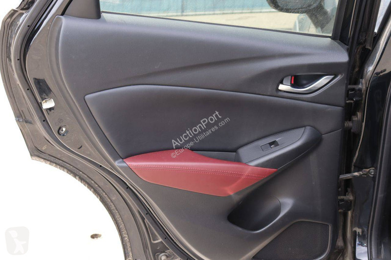 Samochód dostawczy Mazda  CX3