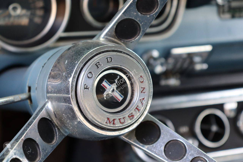 Furgoneta Ford V8