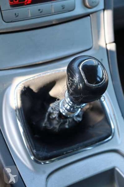 عربة نفعية Ford