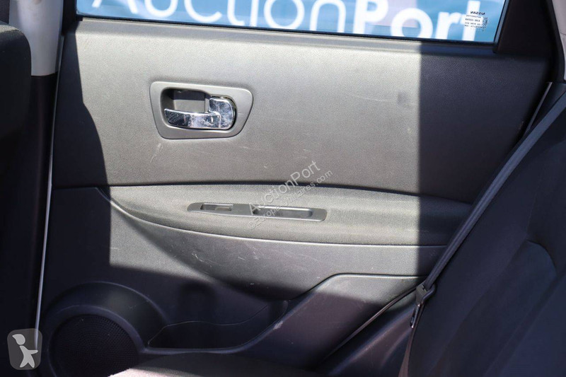 Samochód dostawczy Nissan acenta + navi QASHQAI