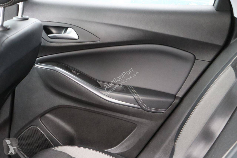 Véhicule utilitaire Opel