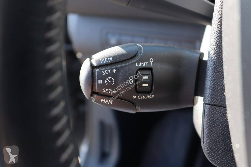 Véhicule utilitaire Peugeot
