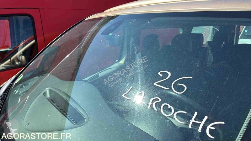 Véhicule utilitaire Opel VIVARO