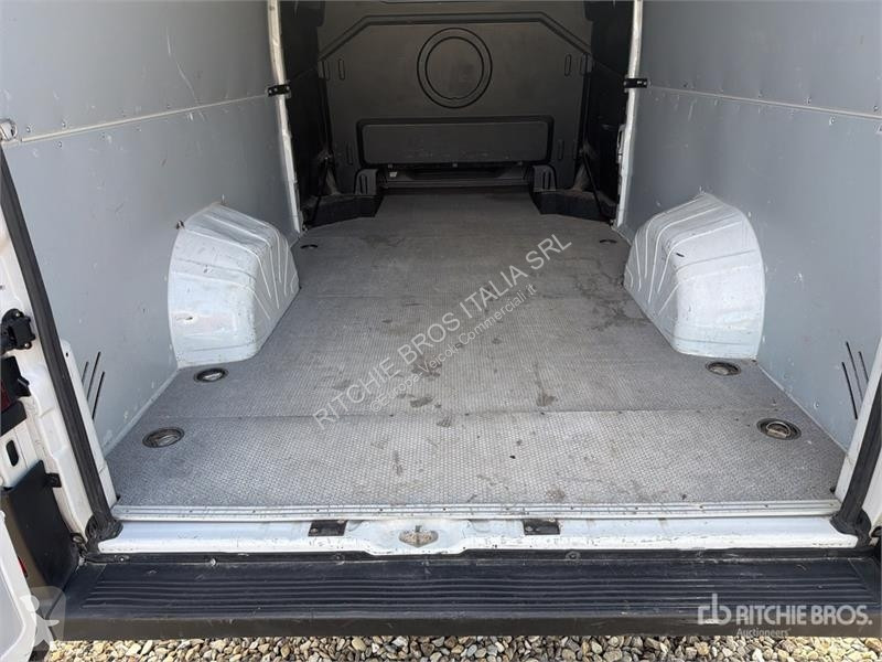Véhicule utilitaire Opel 2.2