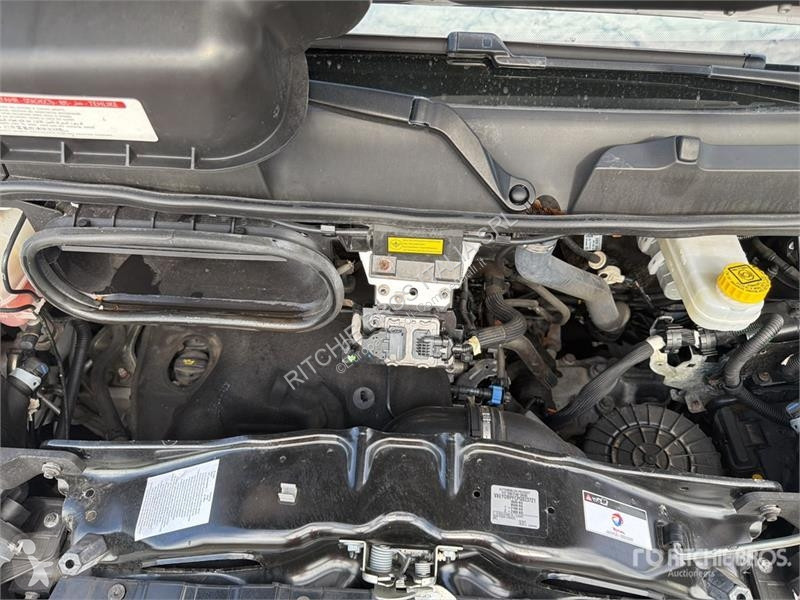 Véhicule utilitaire Opel 2.2