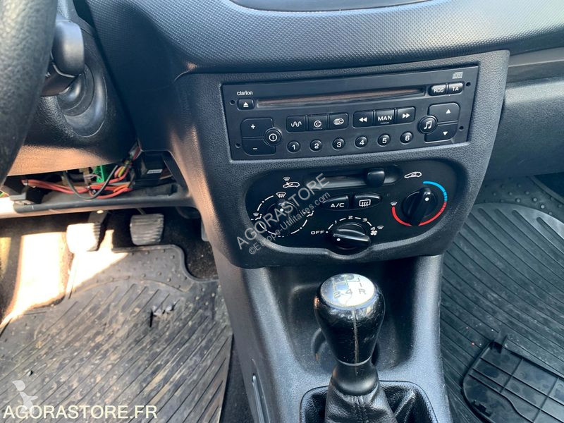 Véhicule utilitaire Peugeot 206
