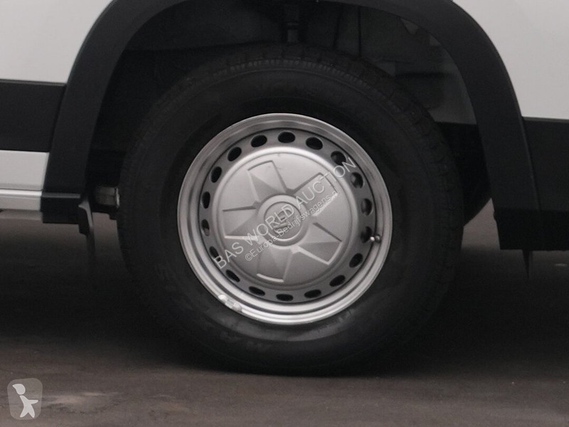 Véhicule utilitaire Maxus 9 9