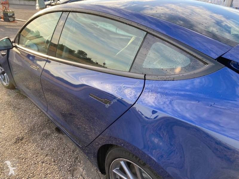 Véhicule utilitaire Tesla