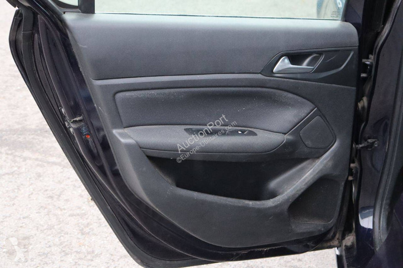 Коммерческий автомобиль Peugeot