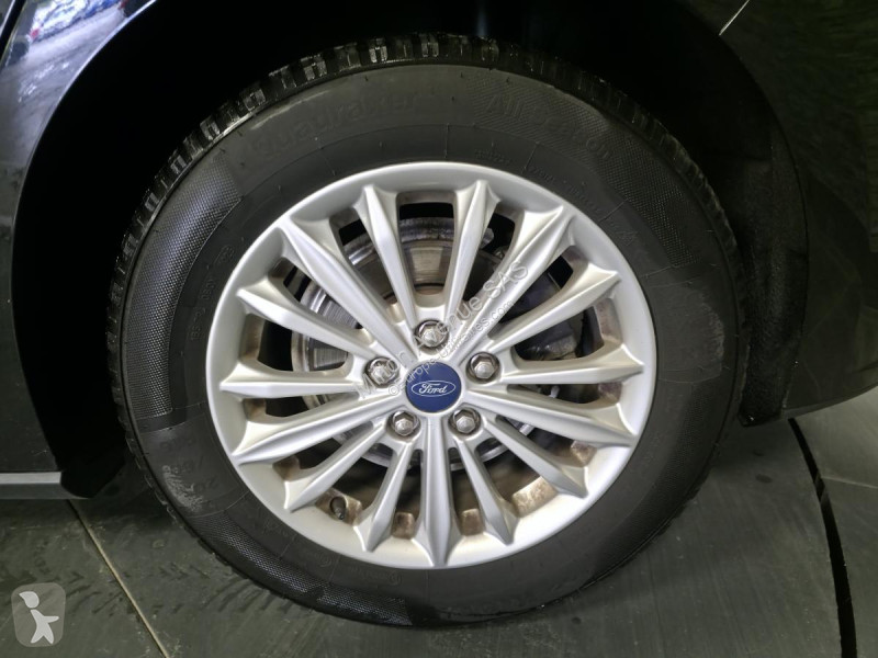 Véhicule utilitaire Ford FOCUS 1.0 EcoBoost...