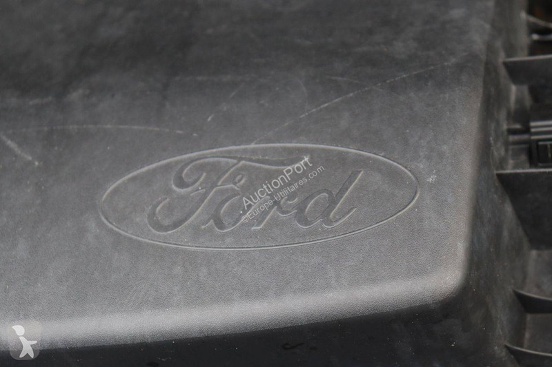 Véhicule utilitaire Ford