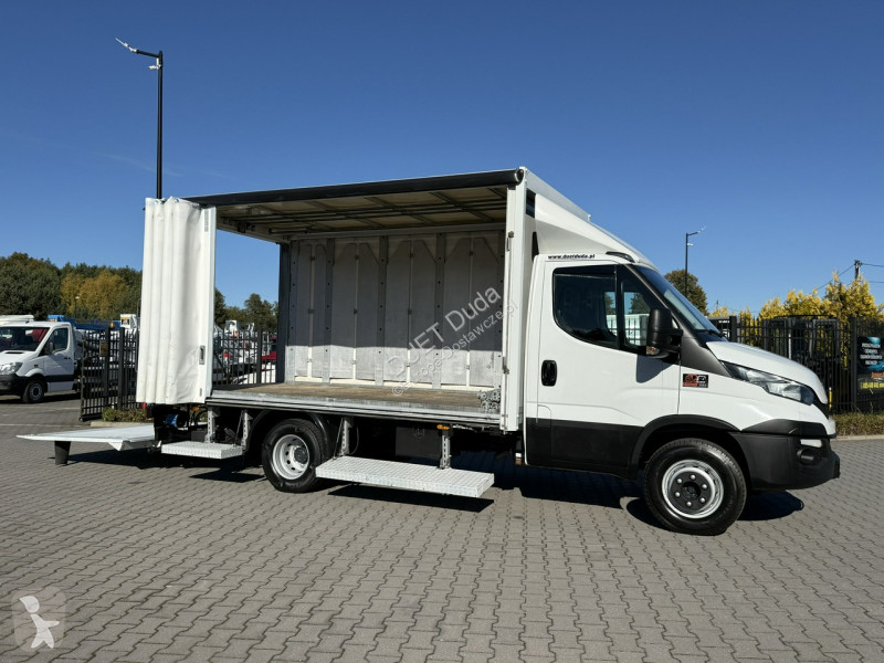 Iveco 70C18 V H van