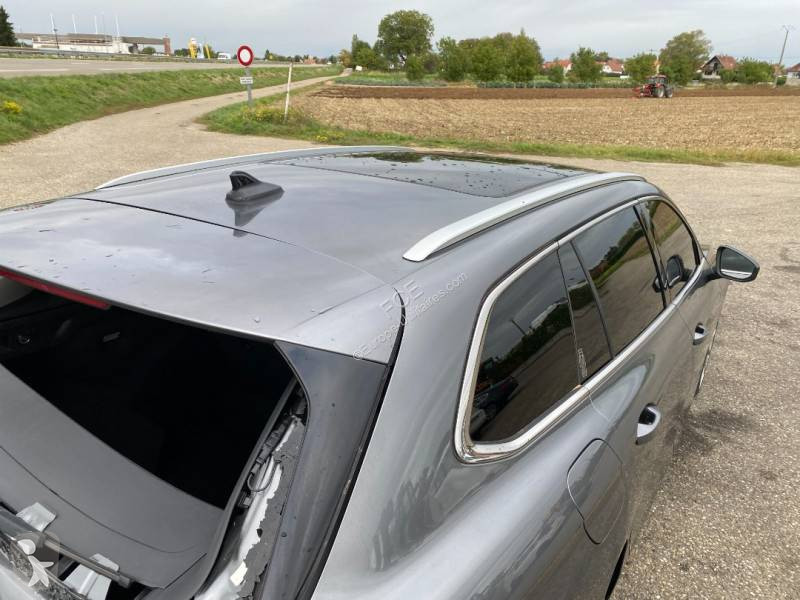 Véhicule utilitaire Kobelco