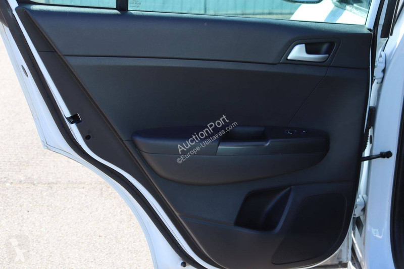 Véhicule utilitaire KIA