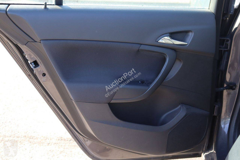 Véhicule utilitaire Opel