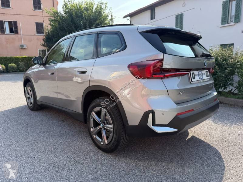 Véhicule utilitaire BMW