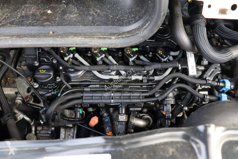 Véhicule utilitaire Peugeot