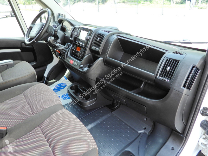 Samochód dostawczy Peugeot  BOXER