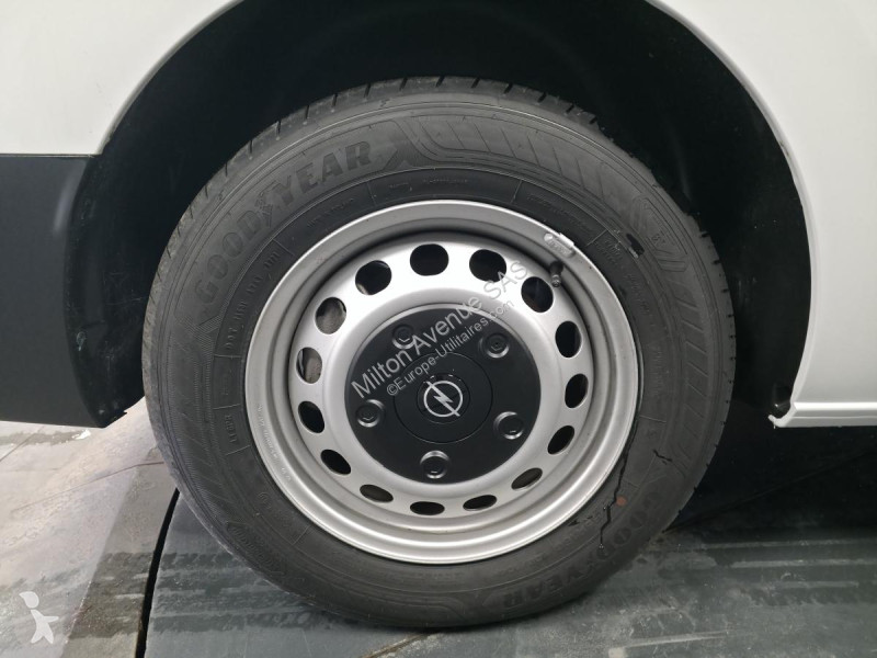 Véhicule utilitaire Opel VIVARO M 2.0 BlueHDi -...