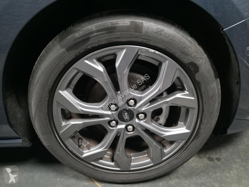 Véhicule utilitaire Ford FOCUS 1.0 EcoBoost...
