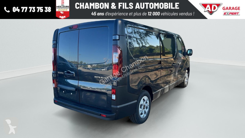 Véhicule utilitaire Renault CABINE APPROFONDIE...