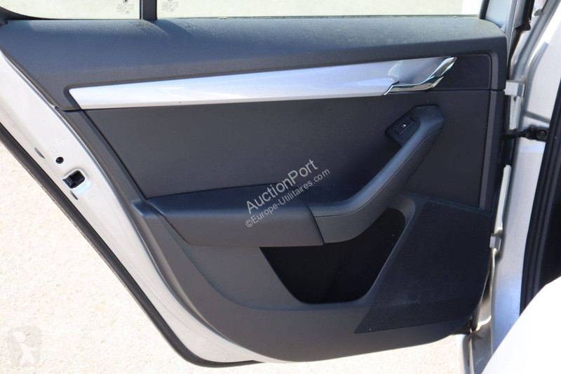 عربة نفعية Skoda