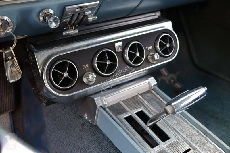 Furgoneta Ford V8