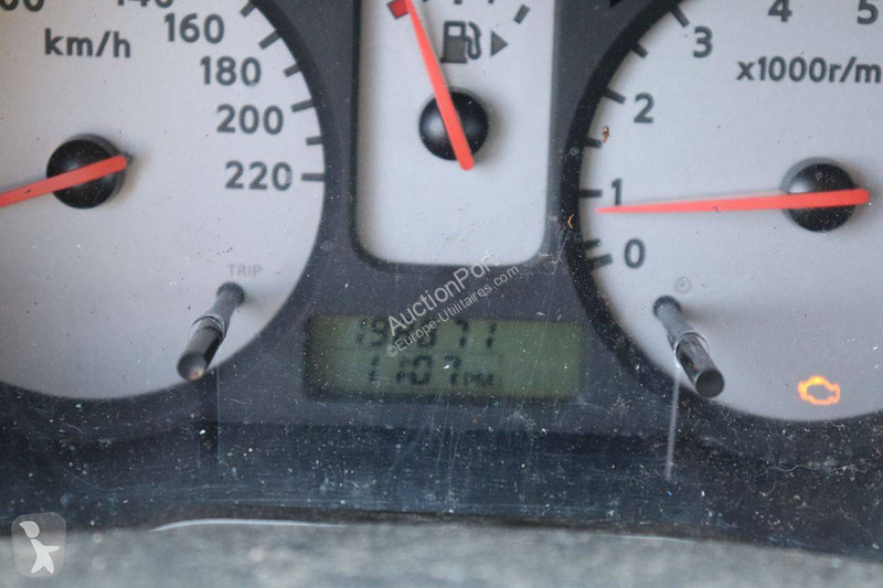 Furgoneta Nissan