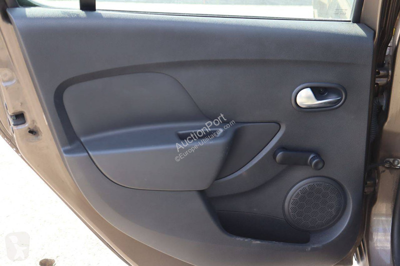 Véhicule utilitaire Dacia