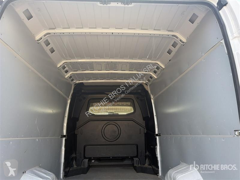 Véhicule utilitaire Opel 2.2