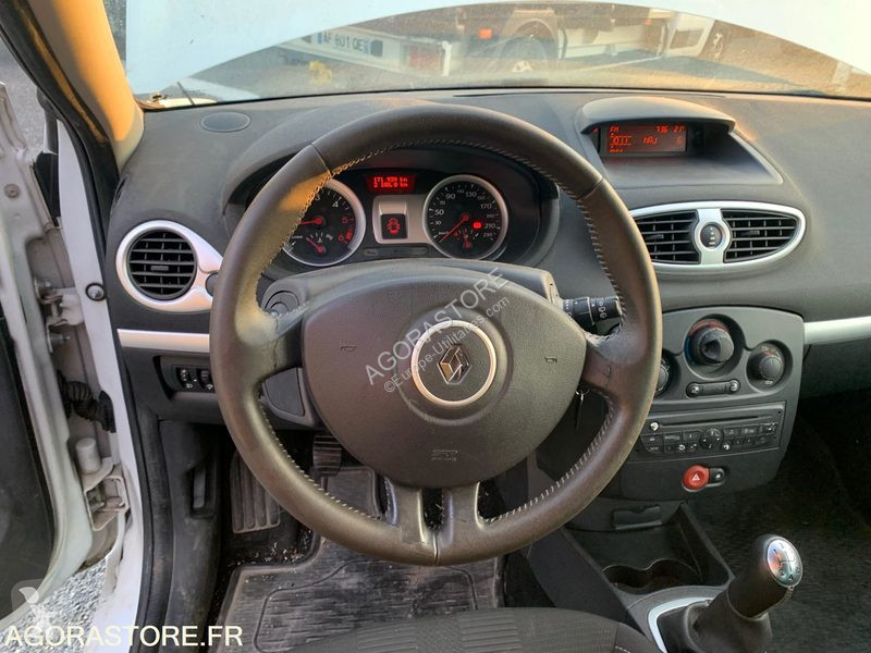 Véhicule utilitaire Renault CLIO