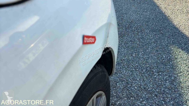 Véhicule utilitaire Peugeot 208