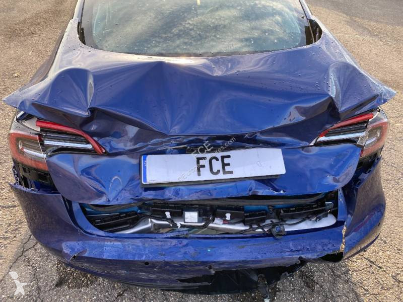 Véhicule utilitaire Tesla