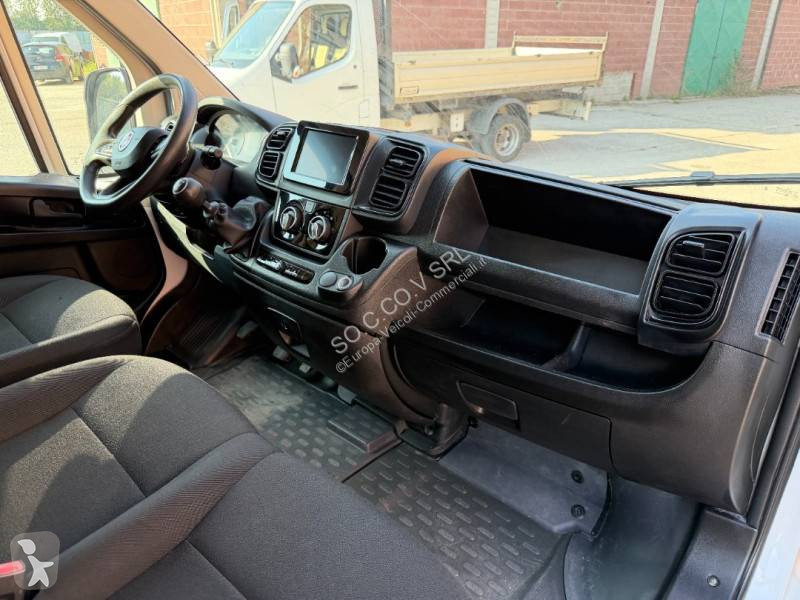 Furgoneta Fiat 2.2L 140 CV