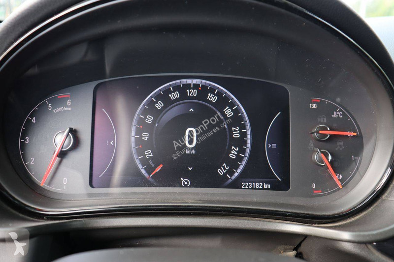 Véhicule utilitaire Opel Sports SW