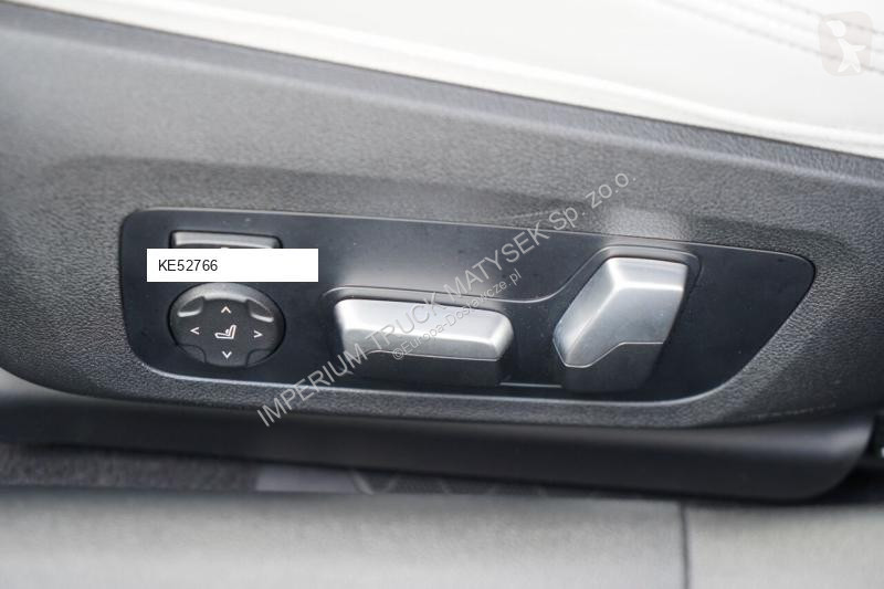 Véhicule utilitaire BMW M8
