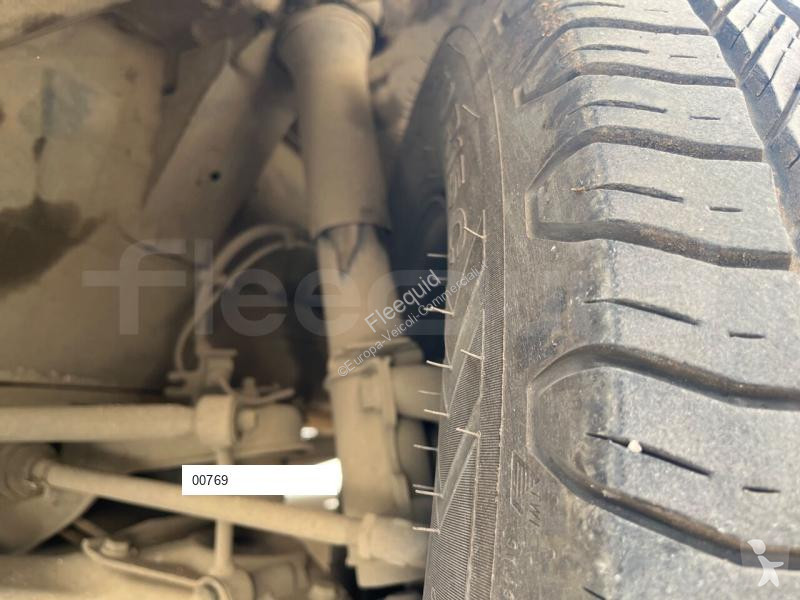 Mercedes  van