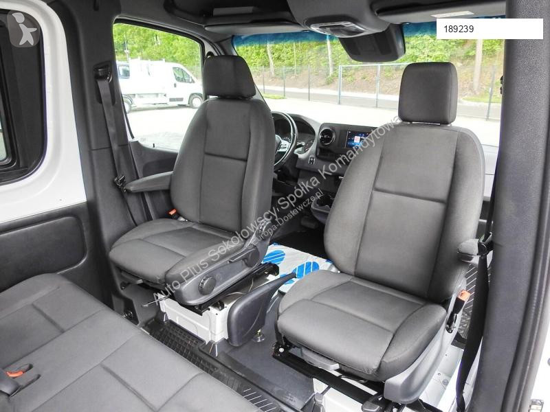 Véhicule utilitaire Mercedes SPRINTER FURGON...