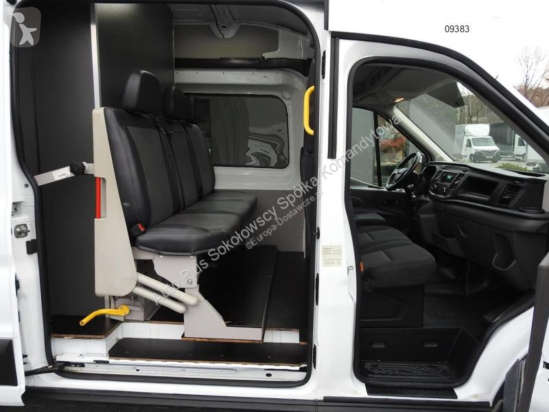 Véhicule utilitaire Ford TRANSIT FURGON...