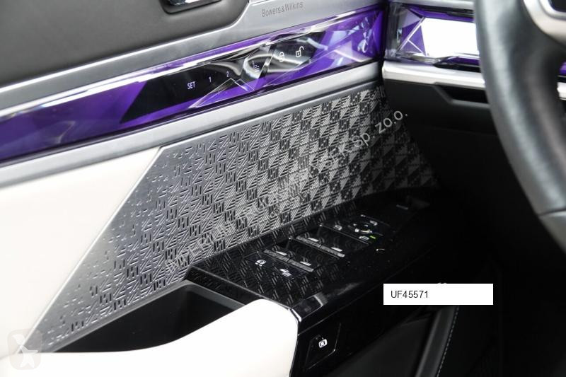 Véhicule utilitaire BMW 7 xDrive M Sport