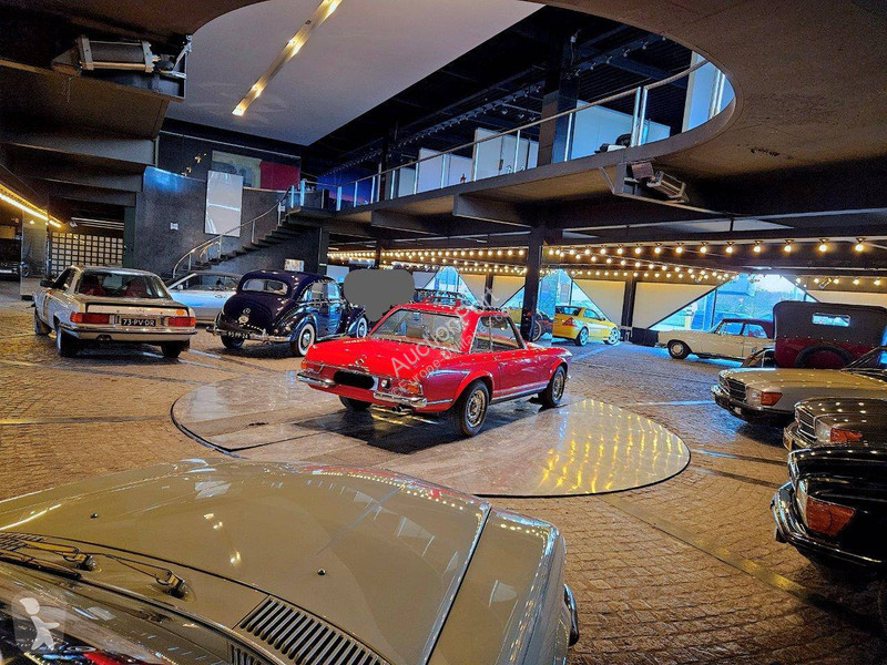 Furgoneta Mercedes SL 'Pagode' 200-serie