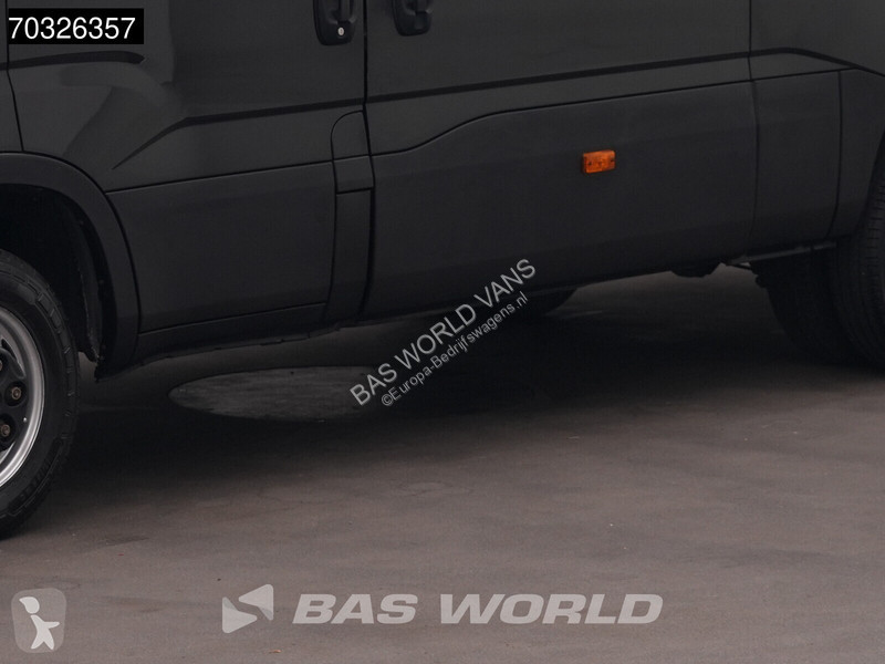 Véhicule utilitaire Iveco 50C18 3.0L...