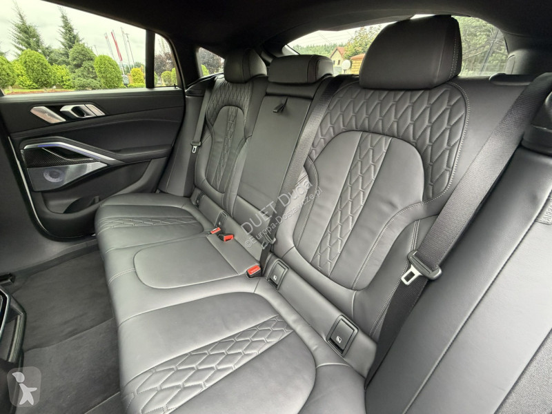 Samochód dostawczy BMW X6