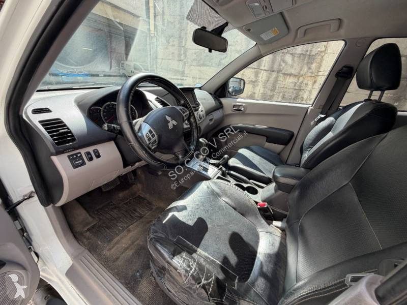 Furgoneta Mitsubishi