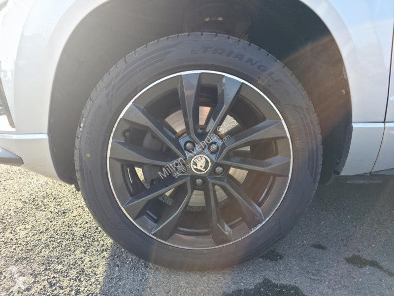 Samochód dostawczy Skoda KAROQ 2.0 TDI SCR -...