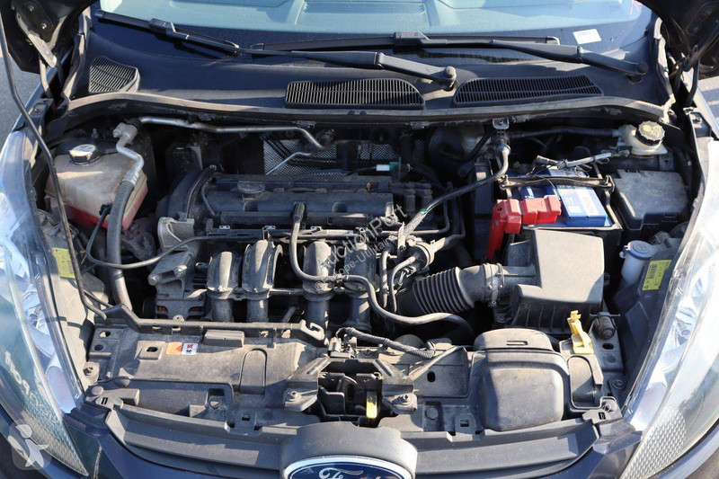 عربة نفعية Ford